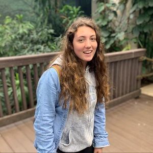 Meet your Posher, Eva